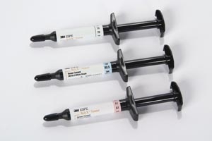 RelyX Veneer Cement Translucent Syringe Refill