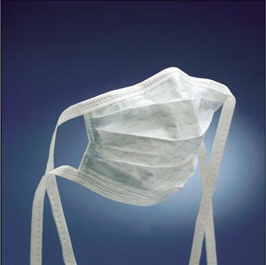 3M FLUID RESISTANT SURGICAL & PATIENT CARE MASKS, 1818
