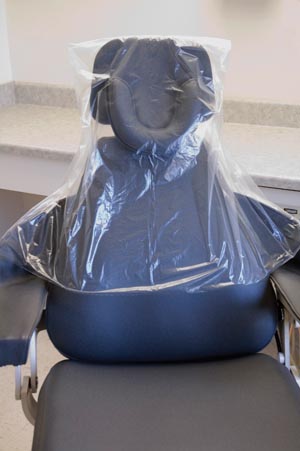 DDS Dental Supplies - Half Chair Cover 27.5" x 24" Clear 250Bx